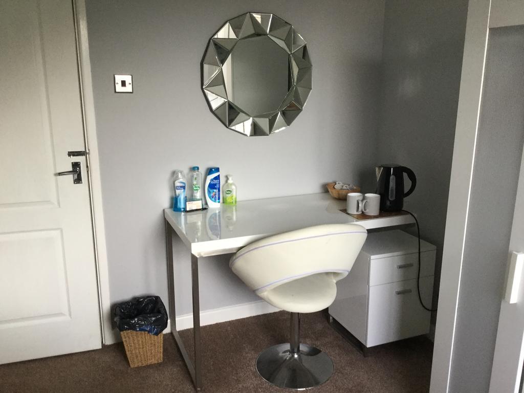 Constantine Court Homestay Shepton Mallet Eksteriør billede